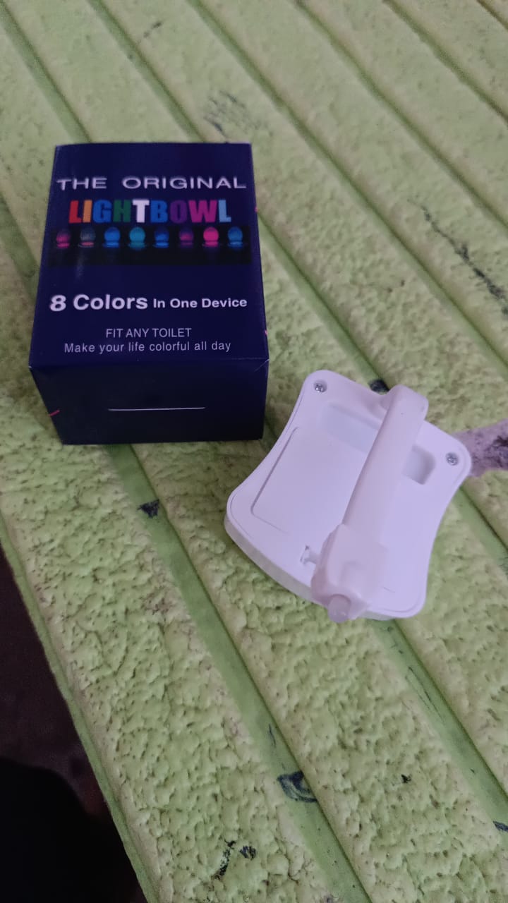 Toilet Light, LED Toilet Bowl Light Toilet Cover Lamp (1 Pc / Battery Not Included) Toilet Light, LED Toilet Bowl Light Toilet Cover Lamp (1 Pc / Battery Not Included)